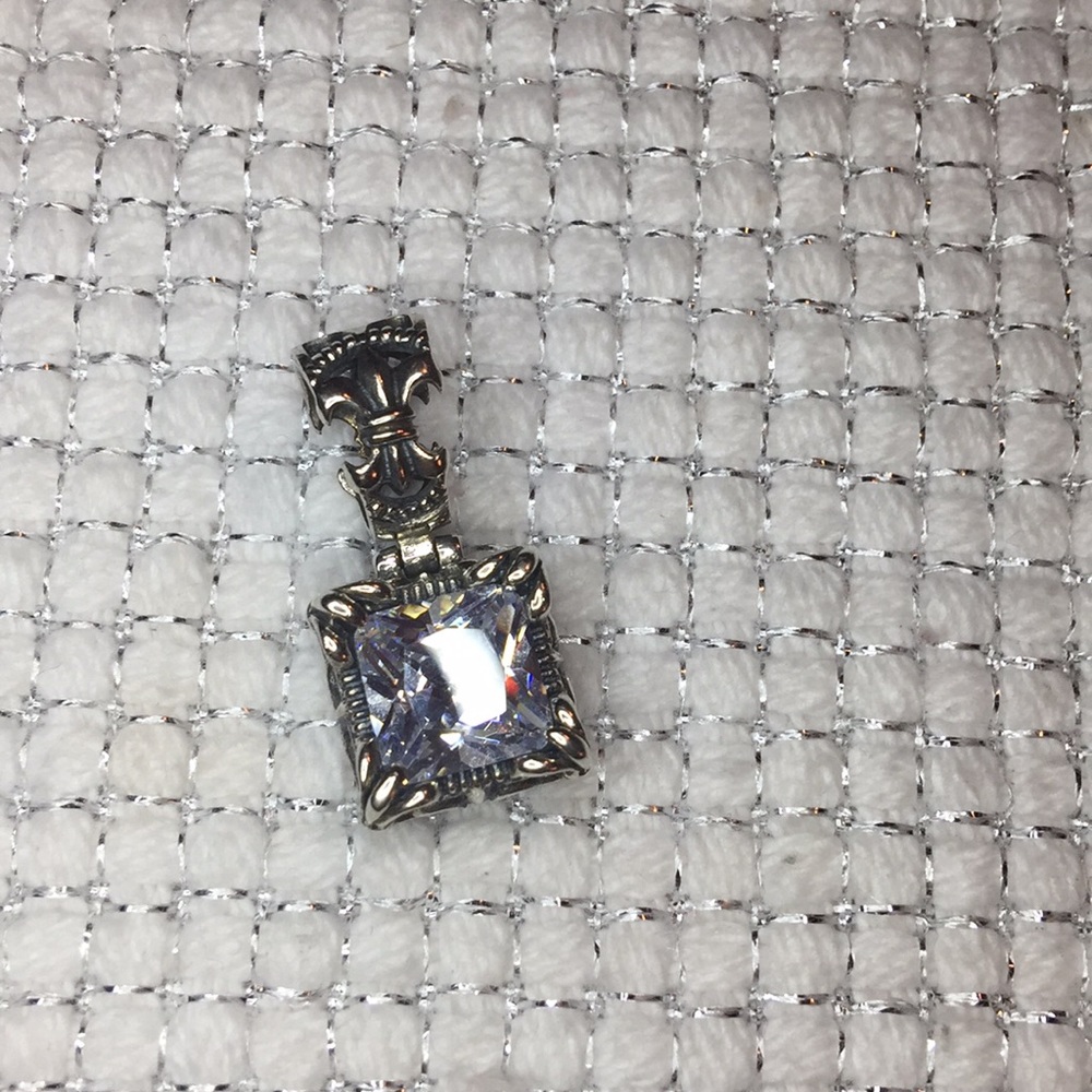Pendant